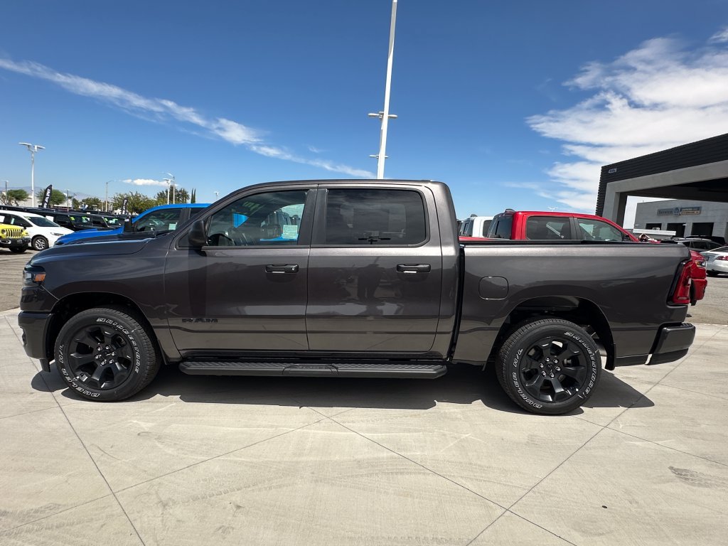 New 2026 RAM 1500 Express AWD/4WD image 3
