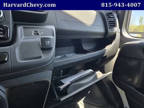 Used 2025 RAM ProMaster 2500 w/ Convenience Group FWD image 12