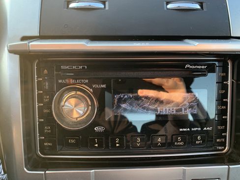 Used 2008 Scion tC image 21