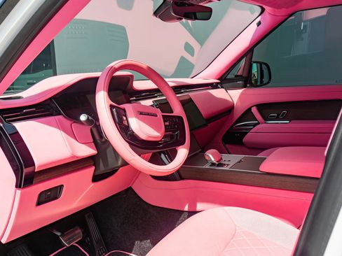 Used 2025 Land Rover Range Rover SE image 43