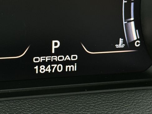 Used 2022 Maserati Levante GT AWD/4WD image 17