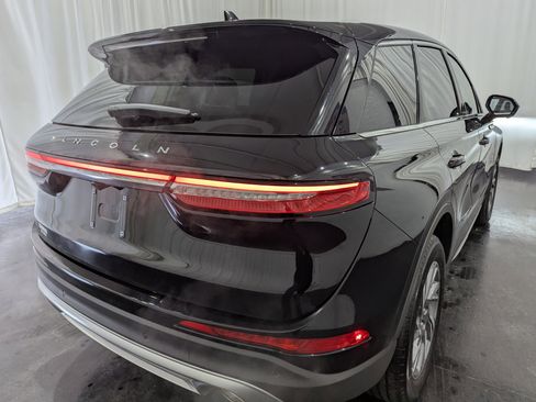 Used 2025 Lincoln Corsair AWD w/ Equipment Group 101A image 7