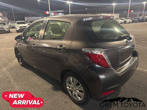 Used 2013 Toyota Yaris LE image 10