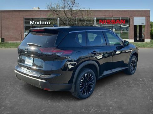 New 2026 Nissan Rogue SV image 4