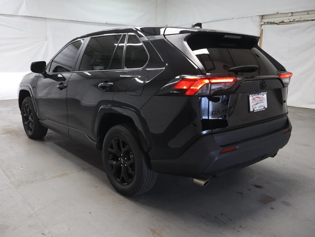 Used 2025 Toyota RAV4 LE FWD image 5