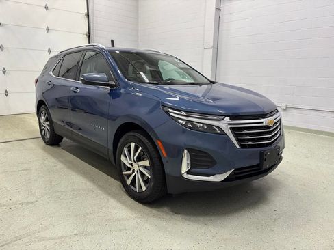 Used 2024 Chevrolet Equinox Premier AWD/4WD image 2