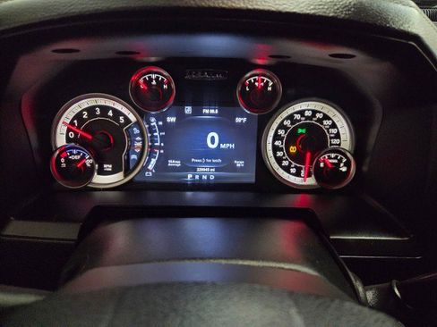 Used 2015 RAM 2500 Laramie w/ Black Appearance Group image 86