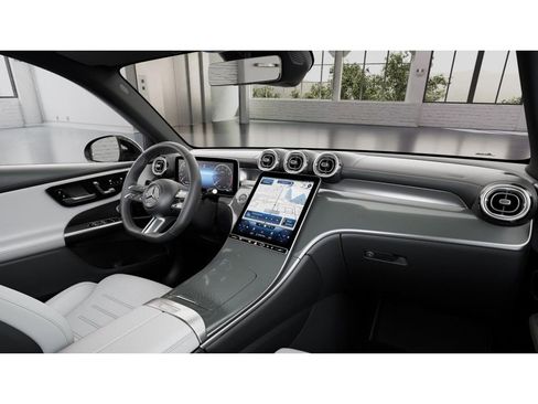 Used 2026 Mercedes-Benz GLC 300 4MATIC image 6