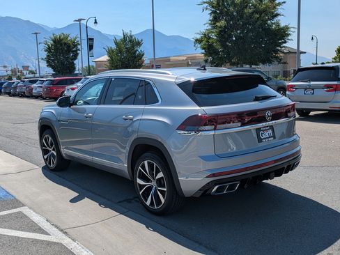 Used 2024 Volkswagen Atlas Cross Sport SEL Premium R-Line AWD/4WD image 9