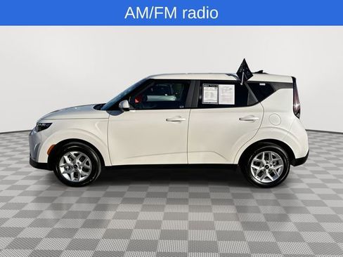 Certified 2023 Kia Soul LX w/ LX Technology Package image 6