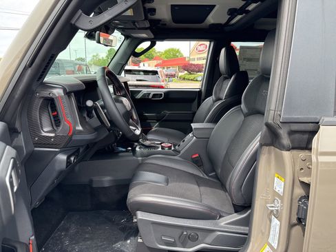 New 2026 Ford Bronco Raptor w/ Interior Carbon Fiber Pack AWD/4WD image 25