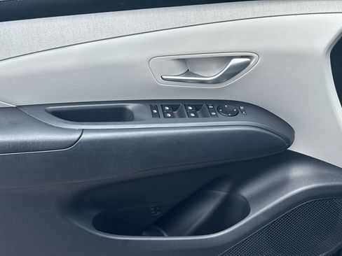 Certified 2025 Hyundai Tucson SEL AWD/4WD image 10