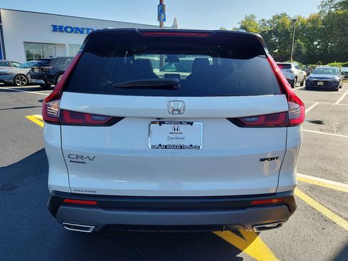 Certified 2025 Honda CR-V Sport image 5