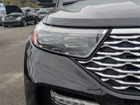 Used 2023 Ford Explorer Platinum w/ Technology Package image 10