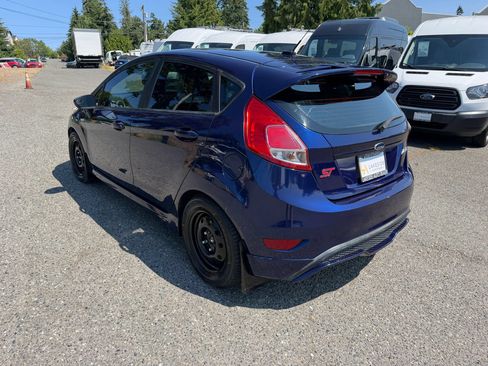 Used 2016 Ford Fiesta ST FWD image 5