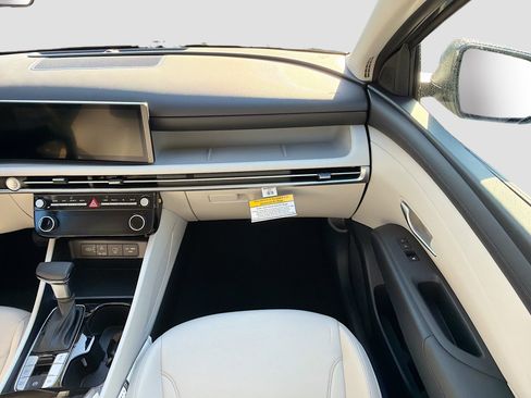 New 2026 Hyundai Tucson SEL image 18