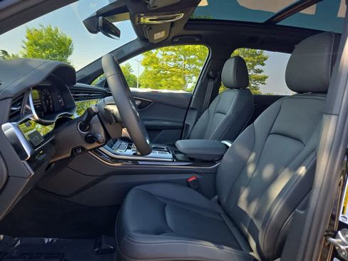 Used 2025 Audi Q7 3.0T Premium Plus w/ Premium Plus Package image 11