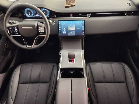 Used 2026 Land Rover Range Rover Evoque S AWD/4WD image 4