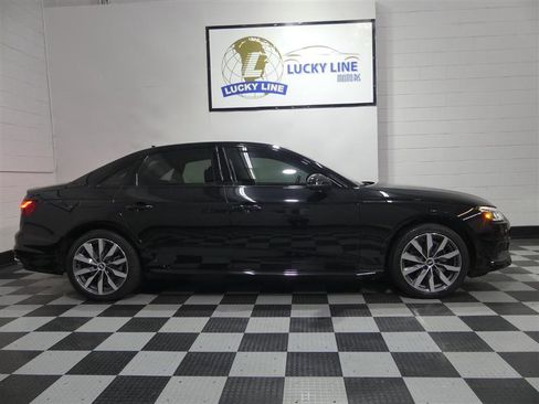 Used 2022 Audi A4 2.0T Premium Plus image 6