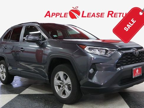 Used 2021 Toyota RAV4 XLE AWD/4WD image 1