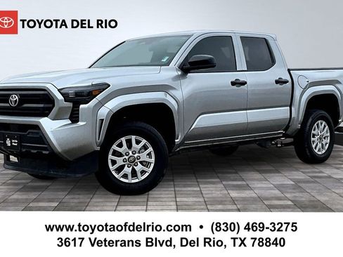 Used 2025 Toyota Tacoma SR image 1