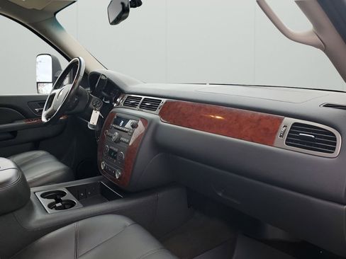 Used 2011 Chevrolet Silverado 1500 LTZ w/ LTZ Plus Package image 13