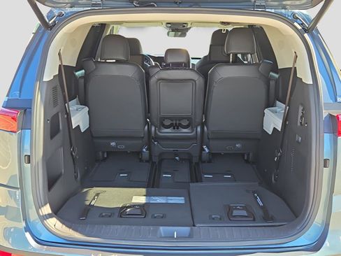 Certified 2022 Kia Carnival SX w/ Paint Protection Package image 11