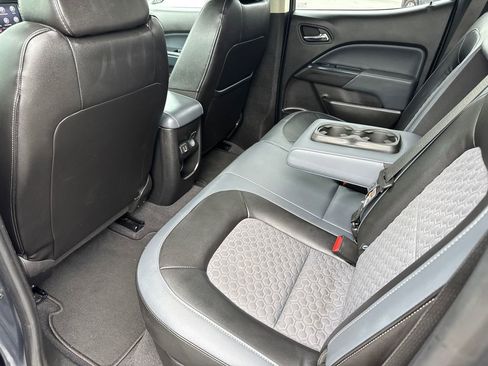 Used 2020 Chevrolet Colorado Z71 image 18