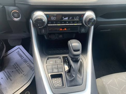 Used 2025 Toyota RAV4 XLE AWD/4WD image 16