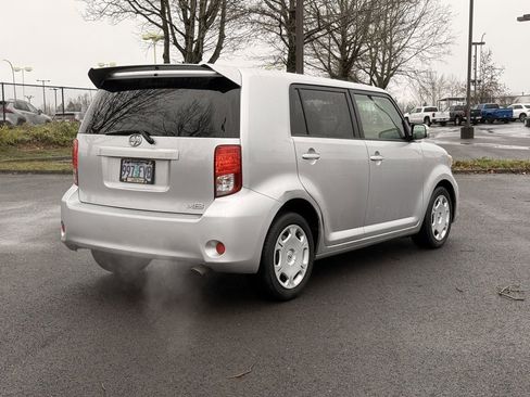 Used 2012 Scion xB Base image 7
