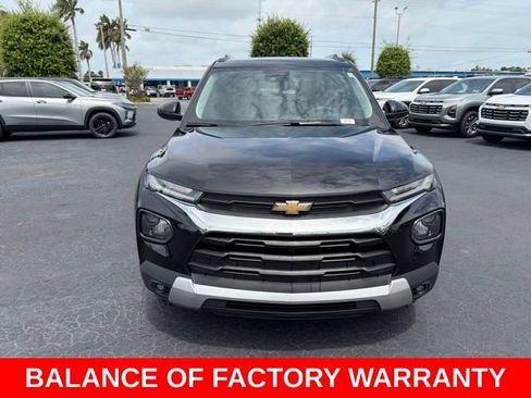 Used 2023 Chevrolet TrailBlazer LT FWD image 2