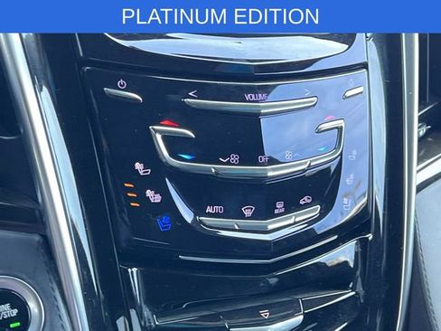 Used 2020 Cadillac Escalade Platinum AWD/4WD image 25