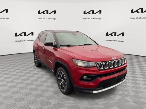 Used 2024 Jeep Compass Limited AWD/4WD image 9