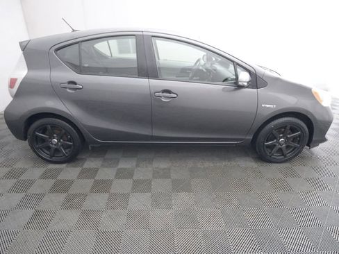 Used 2014 Toyota Prius C Four image 4