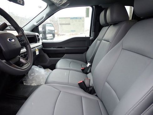 New 2025 Ford F350 XL w/ XL Chrome Package image 14