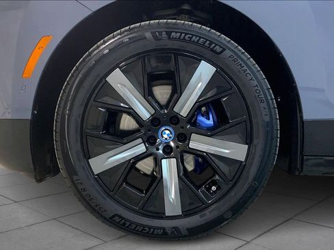 Certified 2024 BMW iX xDrive50 w/ Premium Package image 10