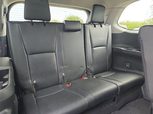 Certified 2024 Toyota Grand Highlander XLE image 12