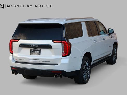 Used 2023 GMC Yukon XL Denali Ultimate image 9
