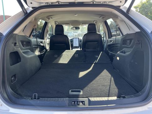 Used 2022 Ford Edge Titanium image 43