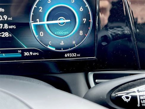 Used 2021 Hyundai Elantra SEL w/ Convenience Package image 12