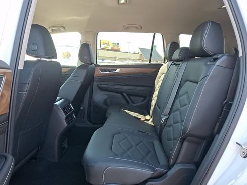 New 2026 Volkswagen Atlas SE AWD/4WD image 6