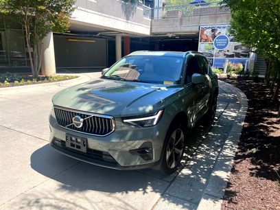 Used 2023 Volvo XC40 B5 Plus w/ Protection Package Premier