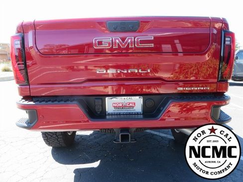 Used 2024 GMC Sierra 2500 Denali w/ Denali Reserve Package image 18