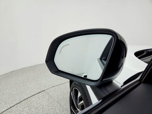 Used 2021 Volvo XC40 T5 R-Design w/ Protection Package Premier image 19