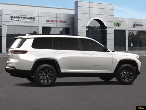 New 2025 Jeep Grand Cherokee L Altitude image 15
