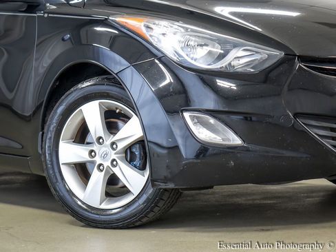 Used 2013 Hyundai Elantra GLS w/ Preferred Pkg image 4
