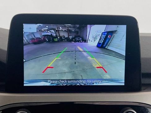 Used 2021 Ford Escape SE FWD image 14
