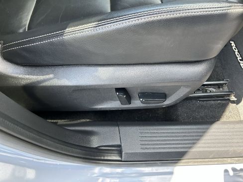 Used 2021 Nissan Rogue SL AWD/4WD image 14