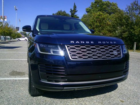 Used 2020 Land Rover Range Rover HSE image 13