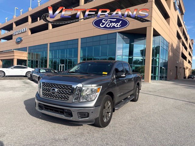 Used 2018 Nissan Titan SV w/ SV Convenience Package RWD image 1